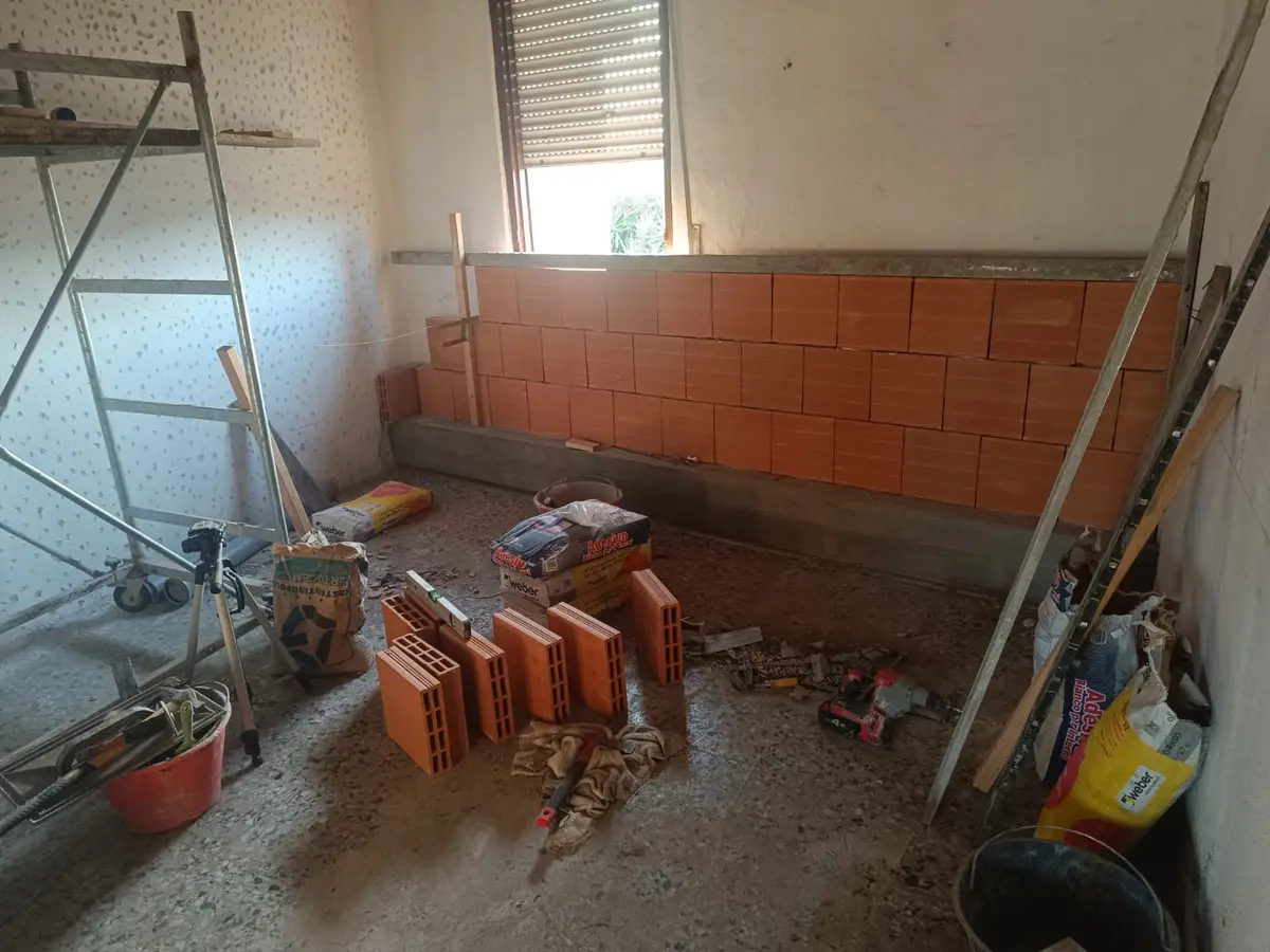 Lavorazioni di finitura nell'abitazione